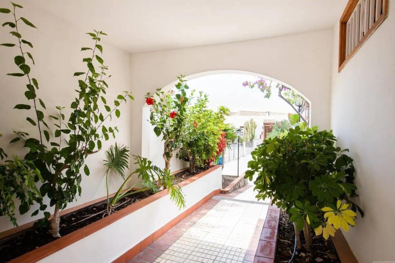 1 Bedroom Apartment For 4 People In Tenerife Costa Adeje  Extérieur photo